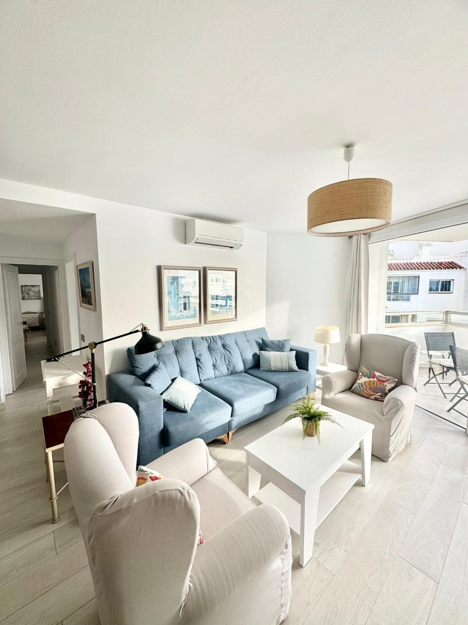 Sea View 1st Line Free Parking Appartement